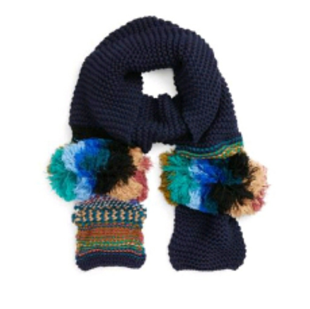 BCBG MAXAZRIA Fiesta Scarf